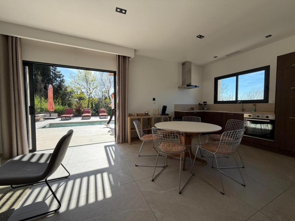 Villa st Francois Private Heated swimming pool ,air conditioning ,free parking - 2