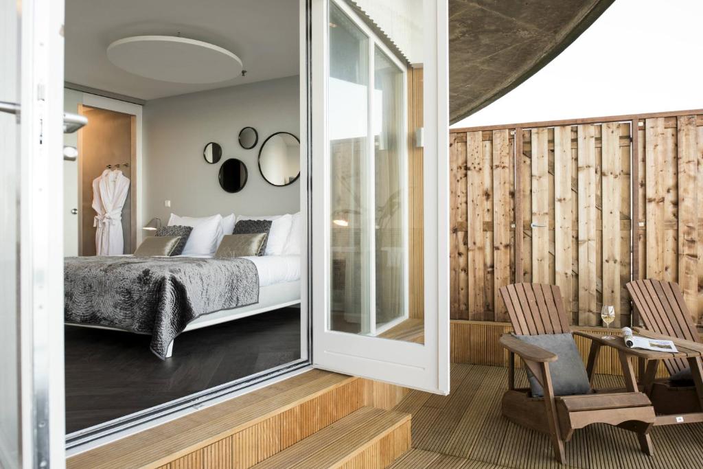 De Pier Suites photo