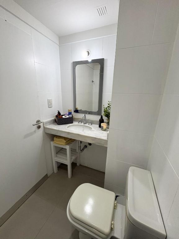 Rent for Days III - Mono Plaza - 4