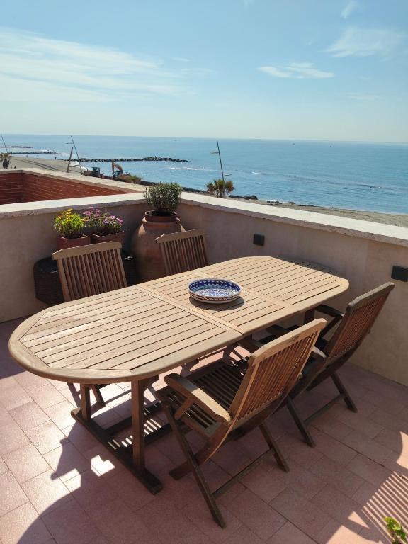The Red House 1930 - Ostia beach apartment seaview - 1