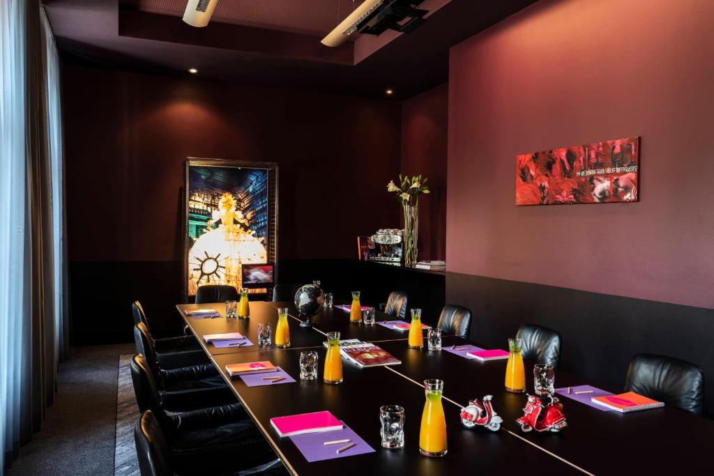 Meeting room / ballrooms