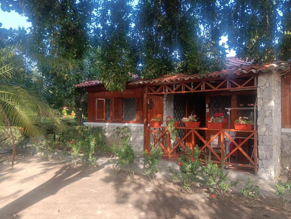 Cabaña Parejas y Familias Condominio Campestre cerca Rodadero con Piscinas - 2