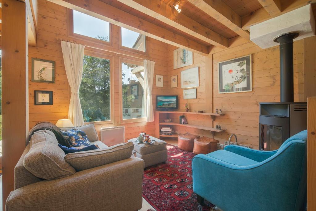 Chalets Zaria Garden Fireplace near Ski Lift - Happy Rentals - 1