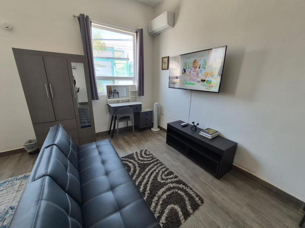 spacious loft#2 in secure area - 2