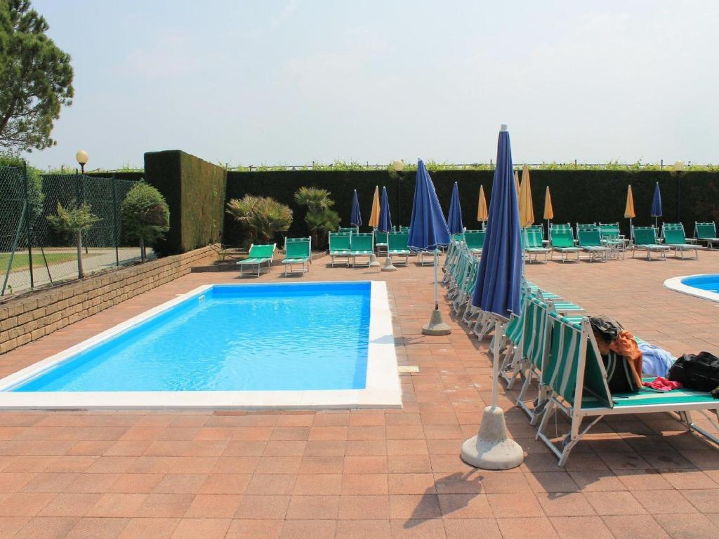 Charming Apartment with Pool near Lazise Ideal for Families - 3