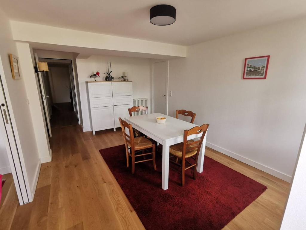 Appartement Rénové Hyper Centre St-Jean-de-Luz, 4 Pièces, 6 Couchages, Parking, 50m Plage - FR-1-792-31 - 3