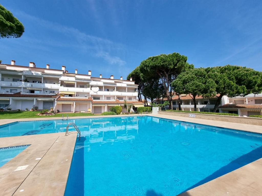 Apartamento a 400m de la playa con piscina comunitaria - HISP-236-113 - 1
