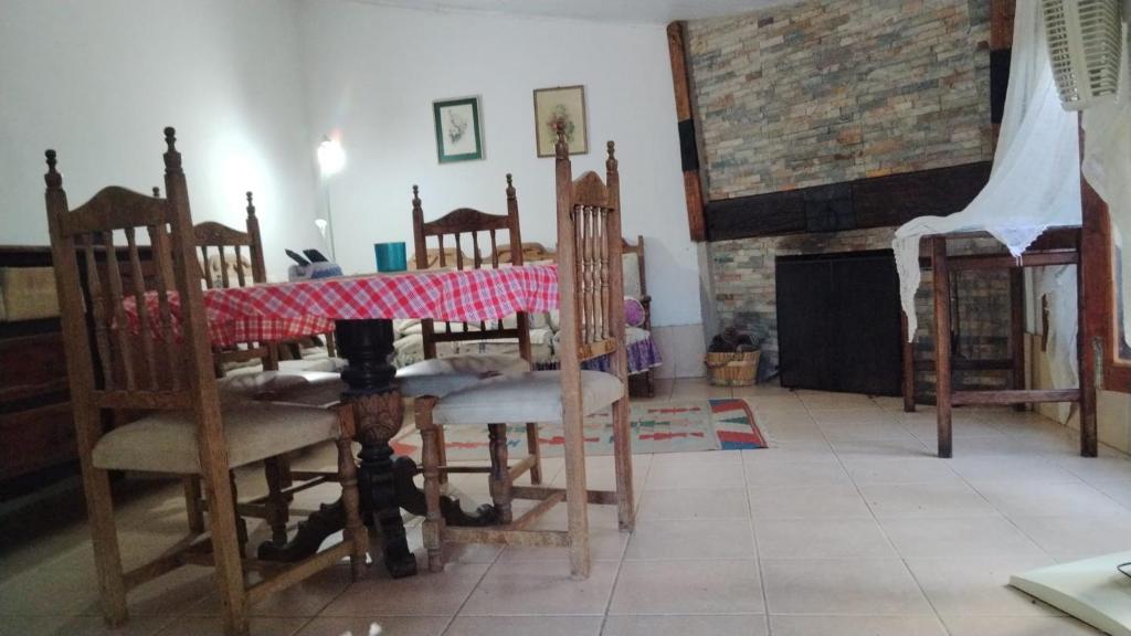 Hermosa casa en La Esmeralda, a tres cuadras de la playa - 3