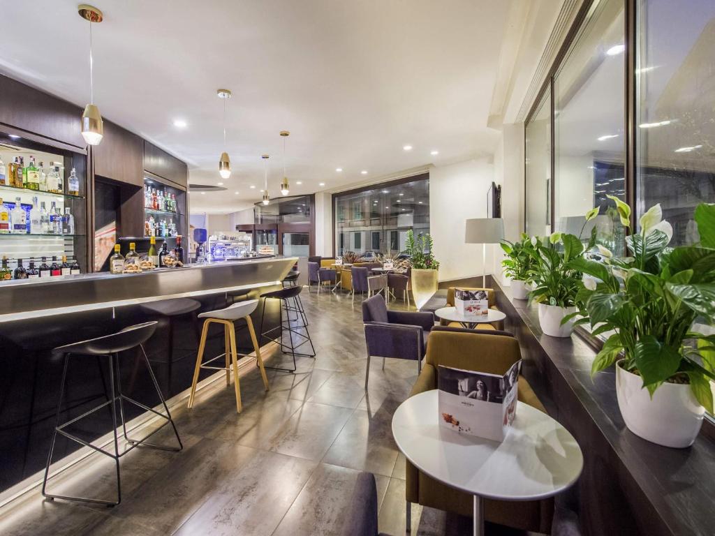Bar/lounge