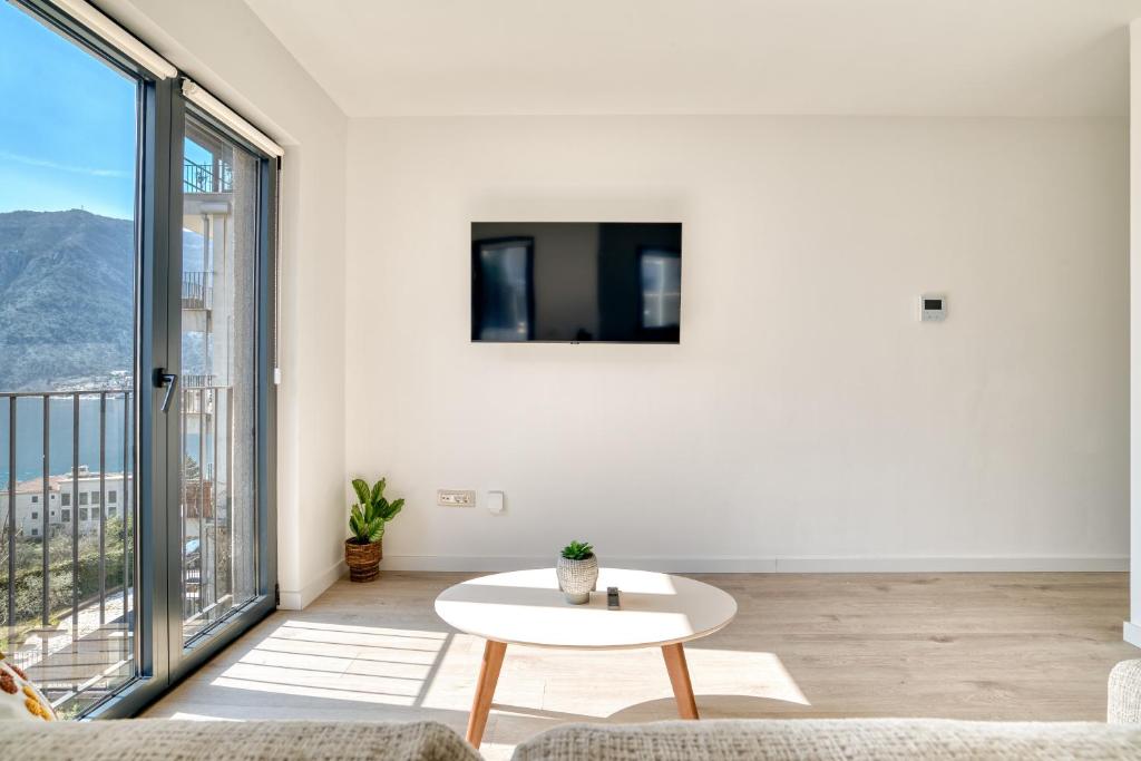 Cozy Dobrota Apartment by MN Property - 5