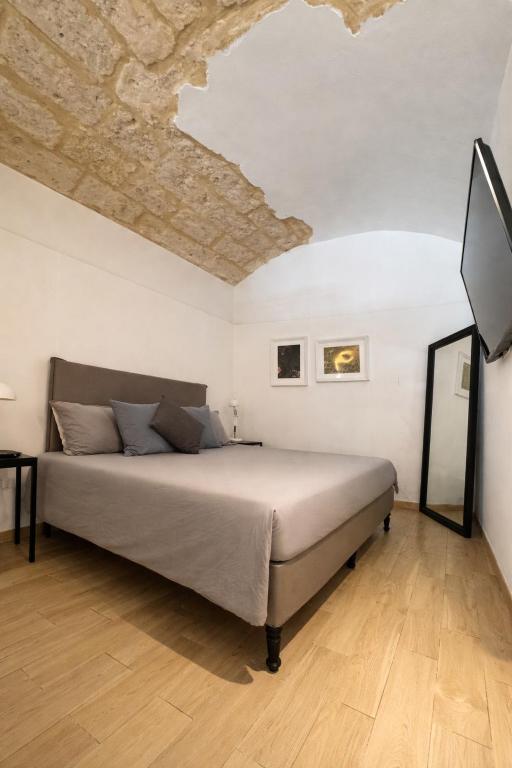 Bari LandLord 31- Old Town Apartment - 3