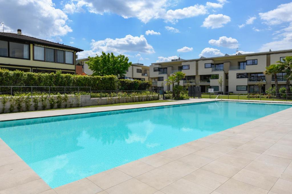 Oasis of Lake Garda in Desenzano with Pool-Garden-Garage - 5