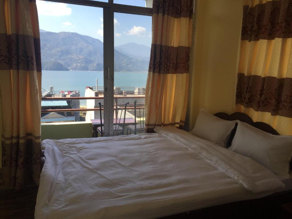 Hello Inn Guest House & Apartment