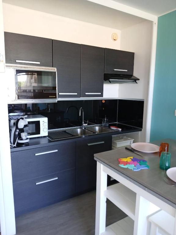 Studio vue mer, pkg privé, 3 personnes - 2