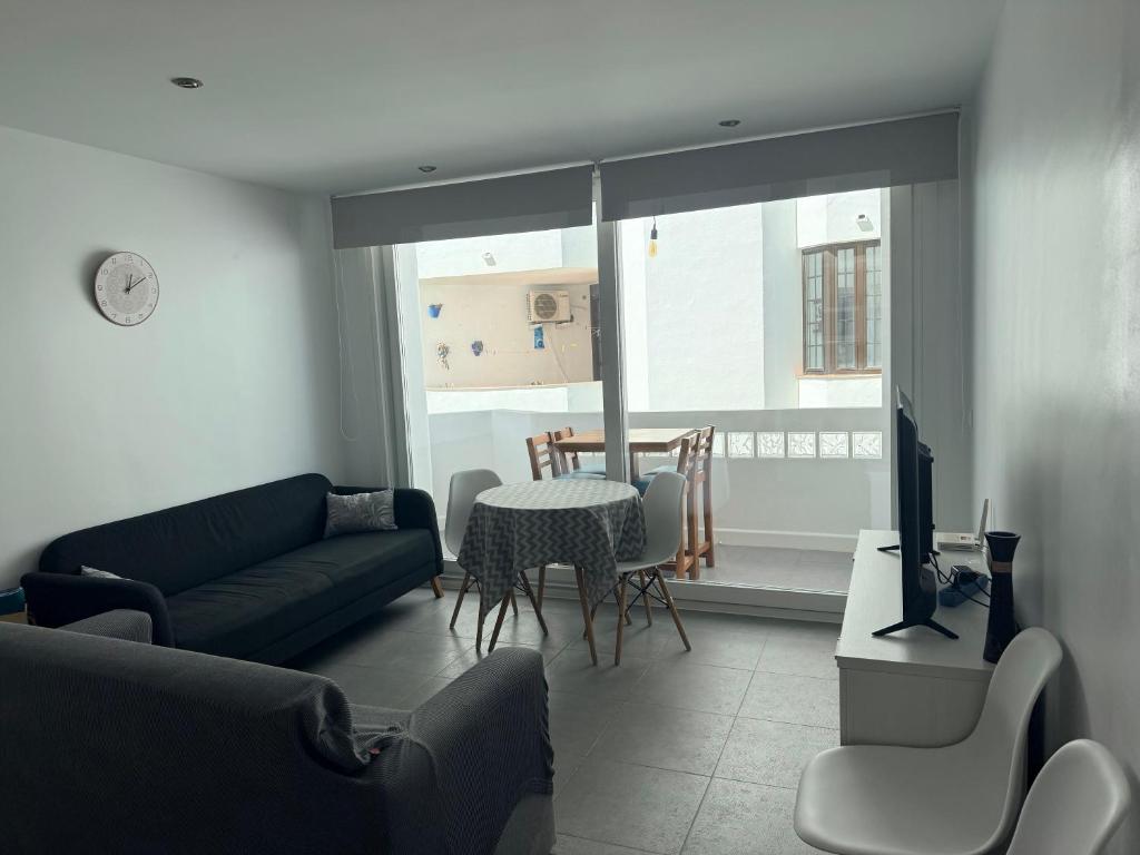 Apartamento en Paseo Marítimo de Barbate con plaza de garaje opcional - 2