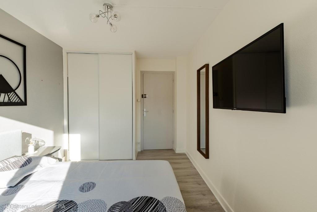 Appartement 6 personnes - 3 chambres - Proche Stade des Alpes et Centre-ville - 4
