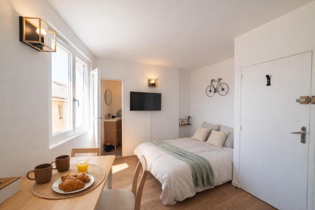 Escapade à deux en Provence, Adresse calme, centre à pied, Wifi, Climatisation et Parking gratuit à 50m - 4