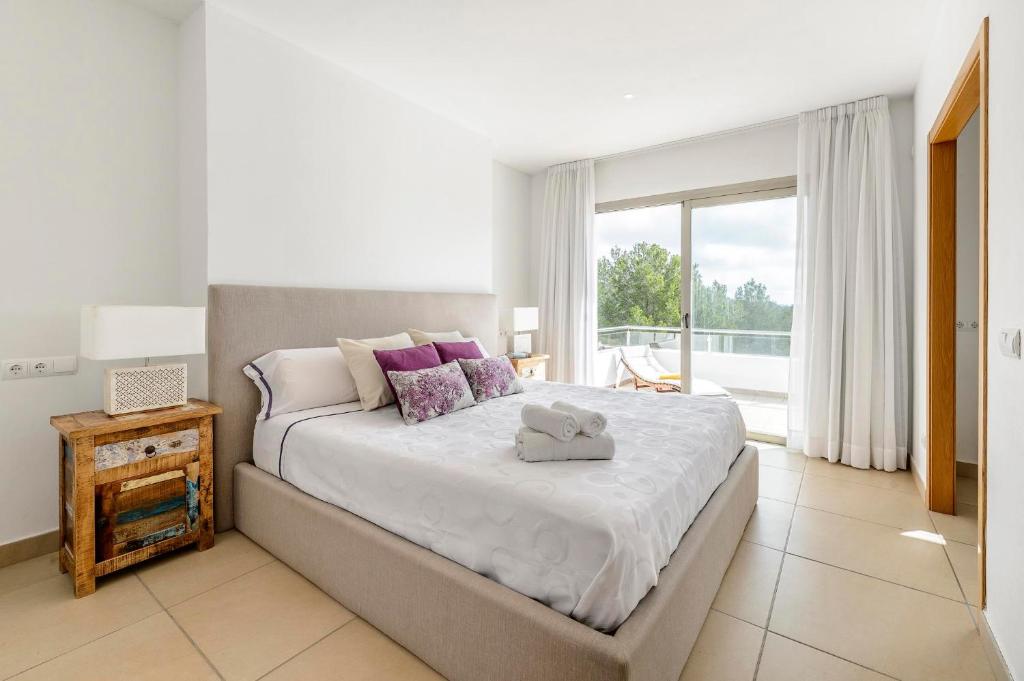 Villa Es Redo-Spacious & Relax - 4
