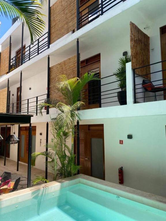 Latino Hotel Boutique - 2