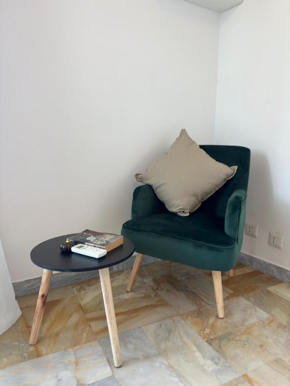 Sunny Apartment with Stunning San Pietro View - 5