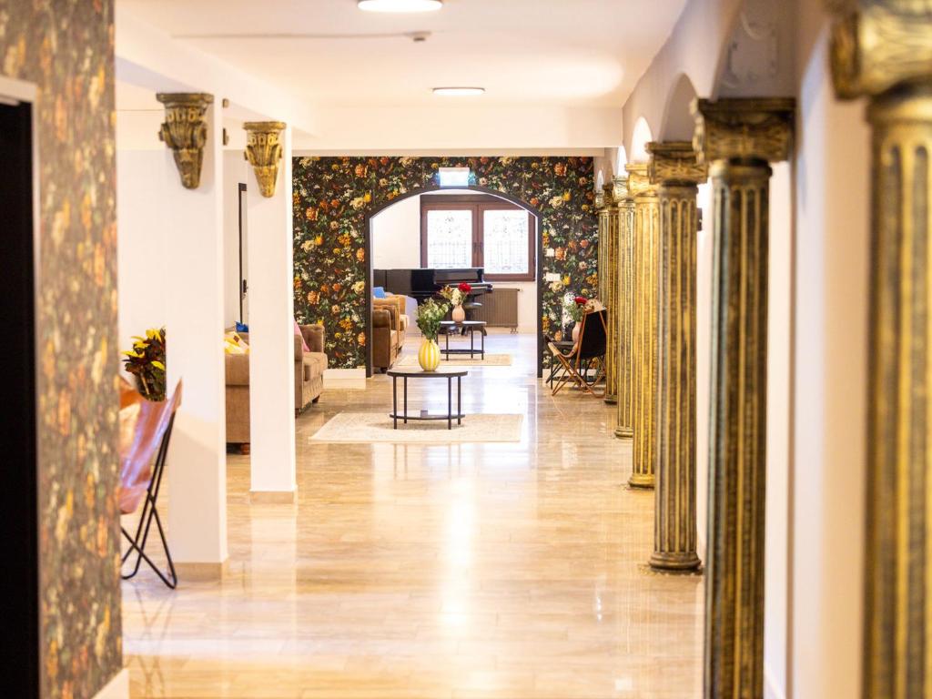 Boutique Hotel Goldhahn フロント・ロビー