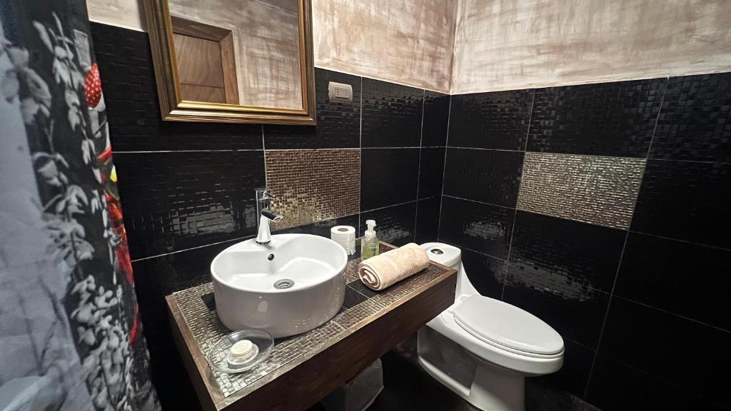 Room 78 - Valley Garden Suite 01 - 2