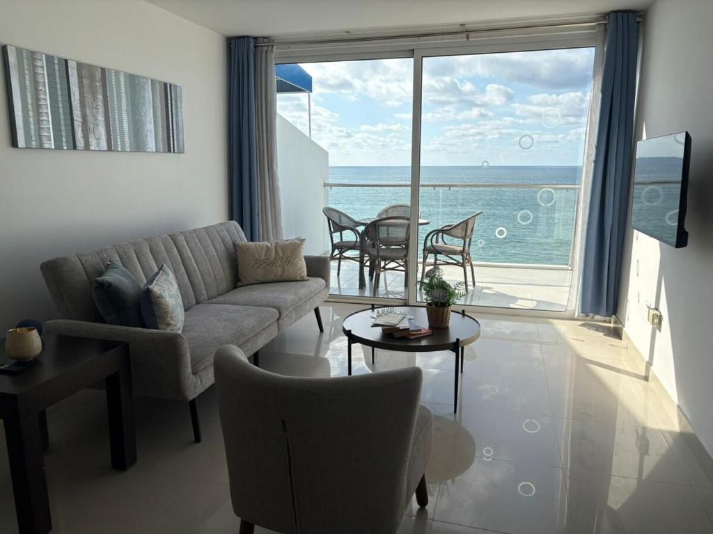 Oceanfront condo with private beach - 1