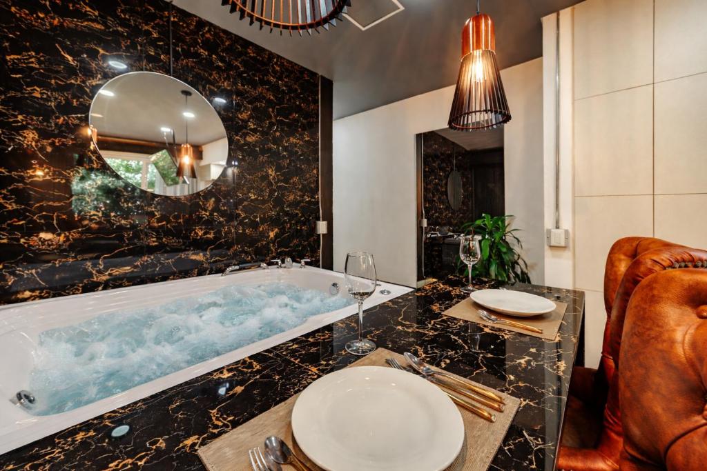 Hotel One Laureles - 1