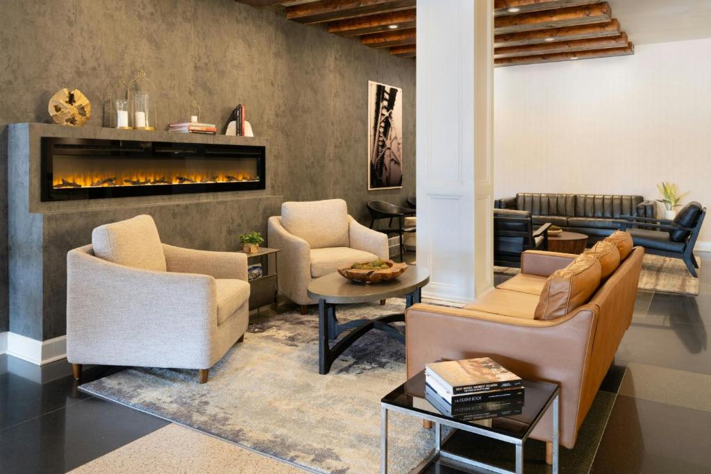Delta Hotels Nashville Airport フロント・ロビー