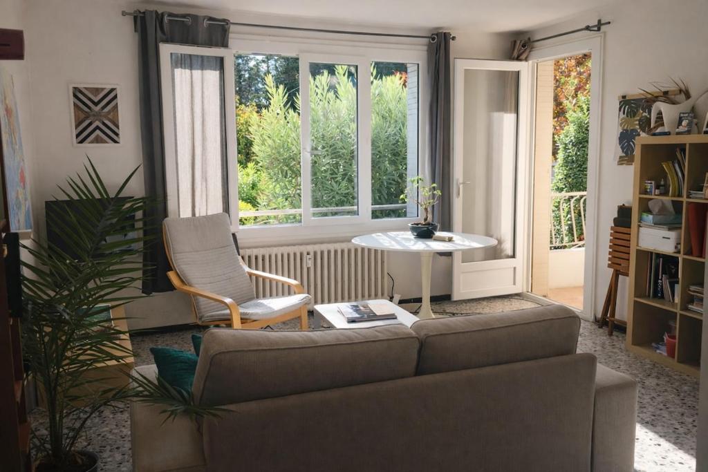 Appartement 2 chambres avec balcon - Tram proche - 1