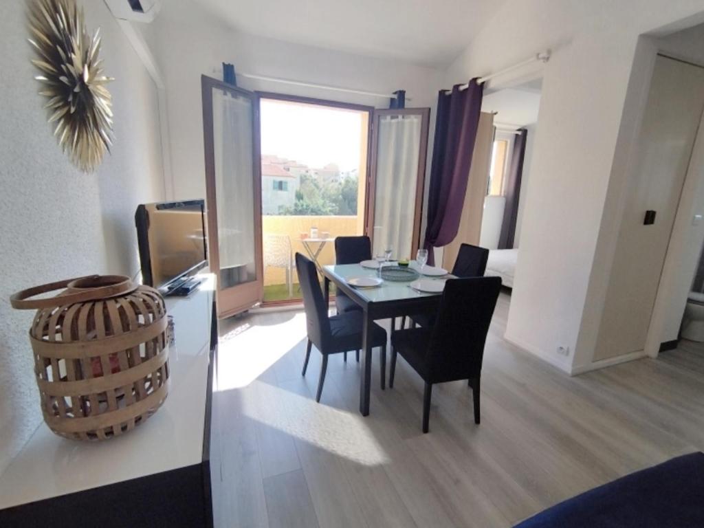 Appartement climatisé avec parking, 4 pers., St-Pierre-La-Mer - FR-1-795-76 - 2