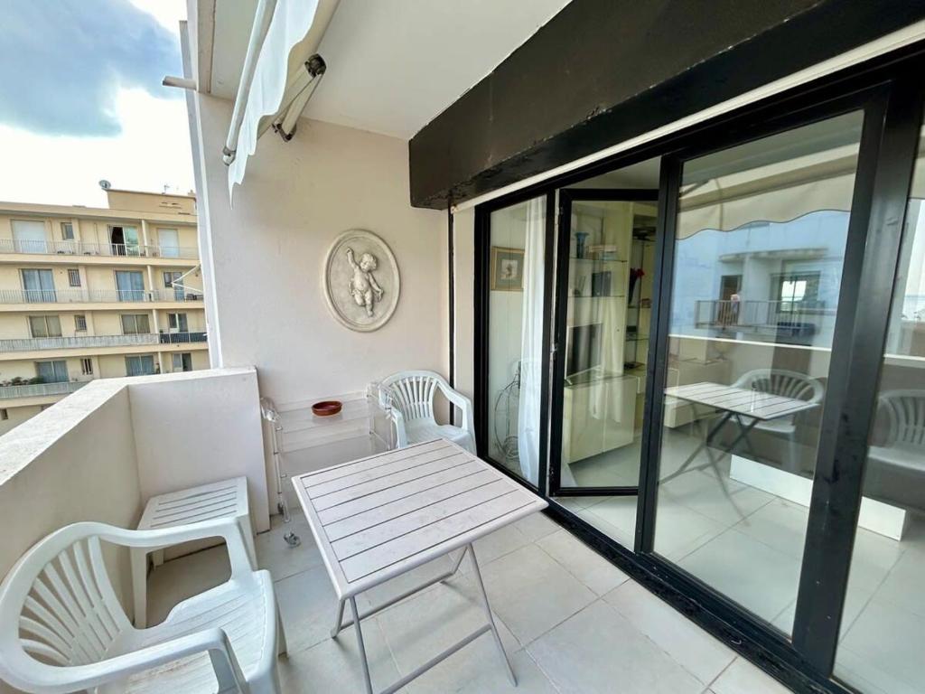 A007 - Appartement chic au coeur de Cannes - 4