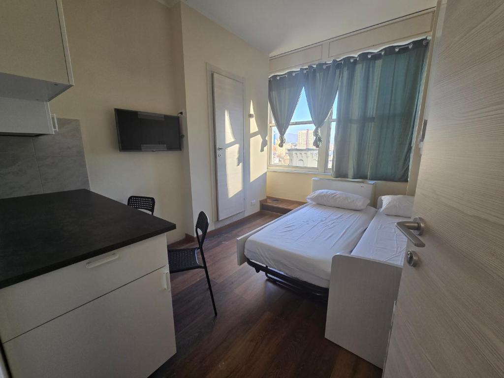 Fiore 45 Bright & Cozy Skyline Studio - 1