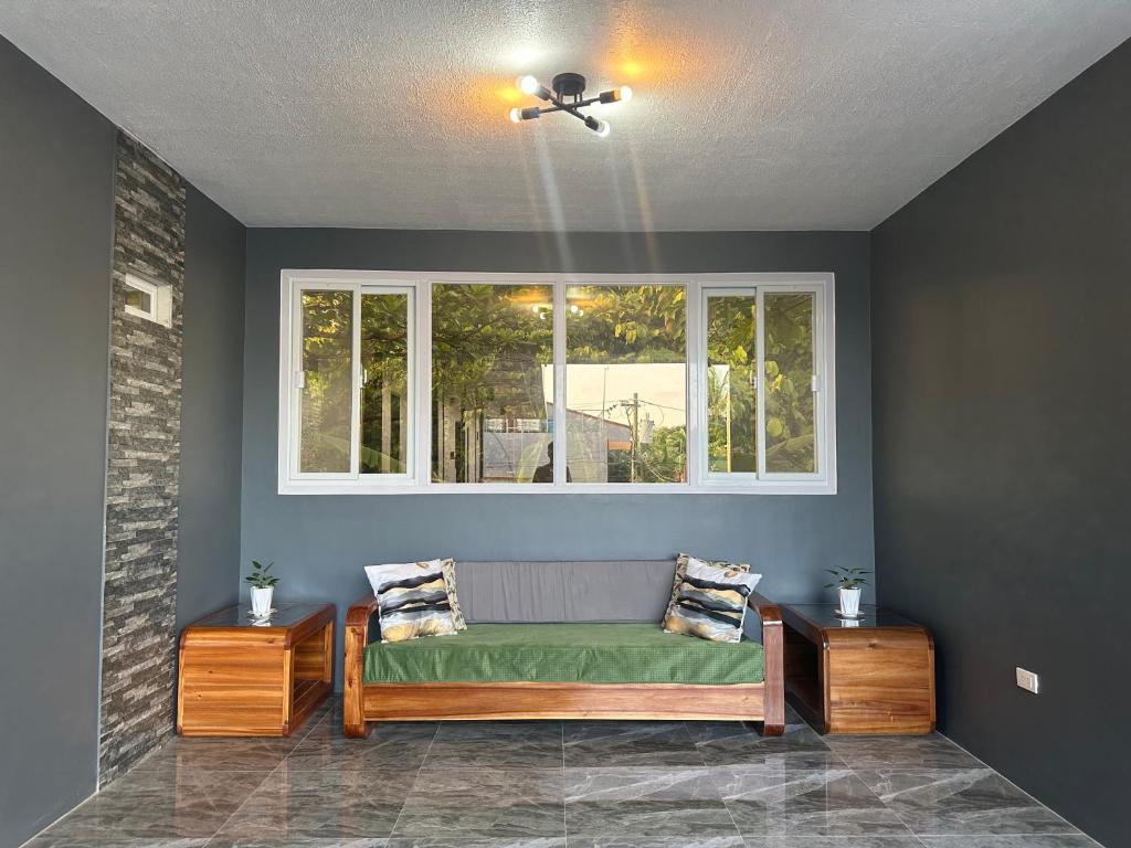 Balay Gamay Hostel Premium Deluxe Suite