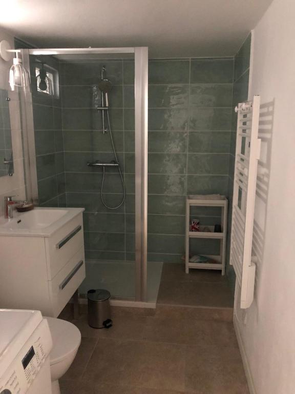 Chambre privée Marseille centre et calme absolu - 5