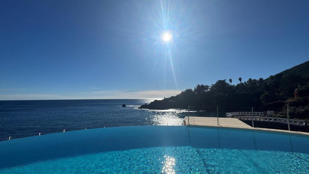 Appart vue mer avec piscine - 1