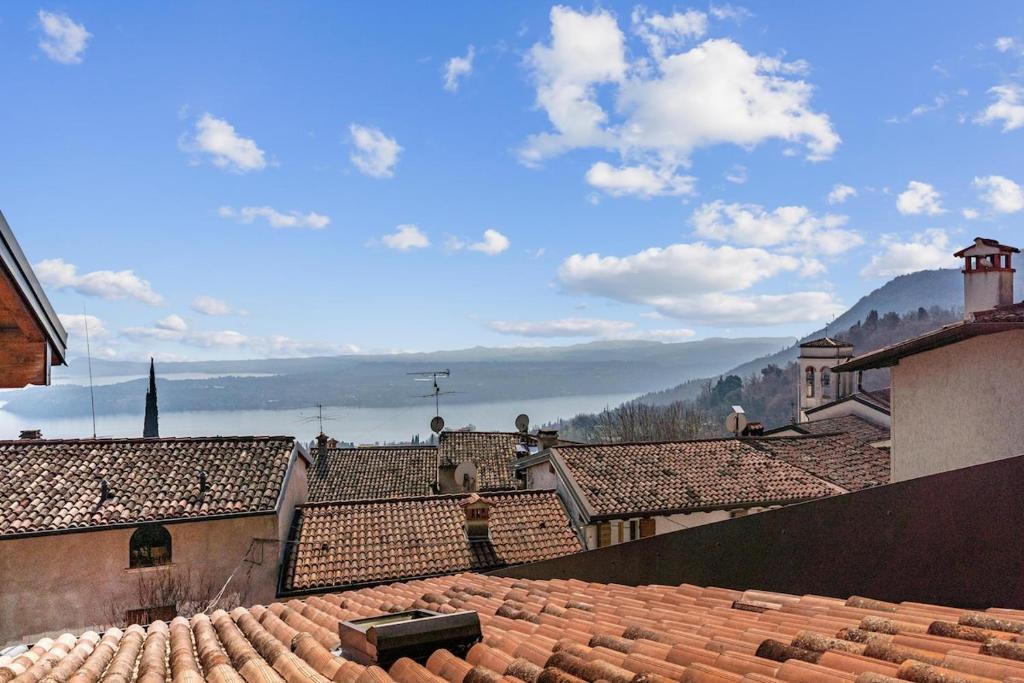 Suite Vista Lago sulle colline di Gardone - 2
