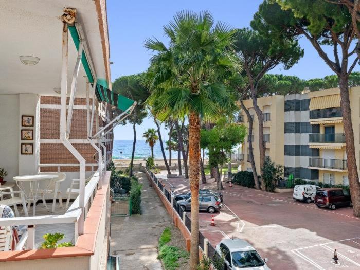 Apartment 50 m from the beach with private parking - 1