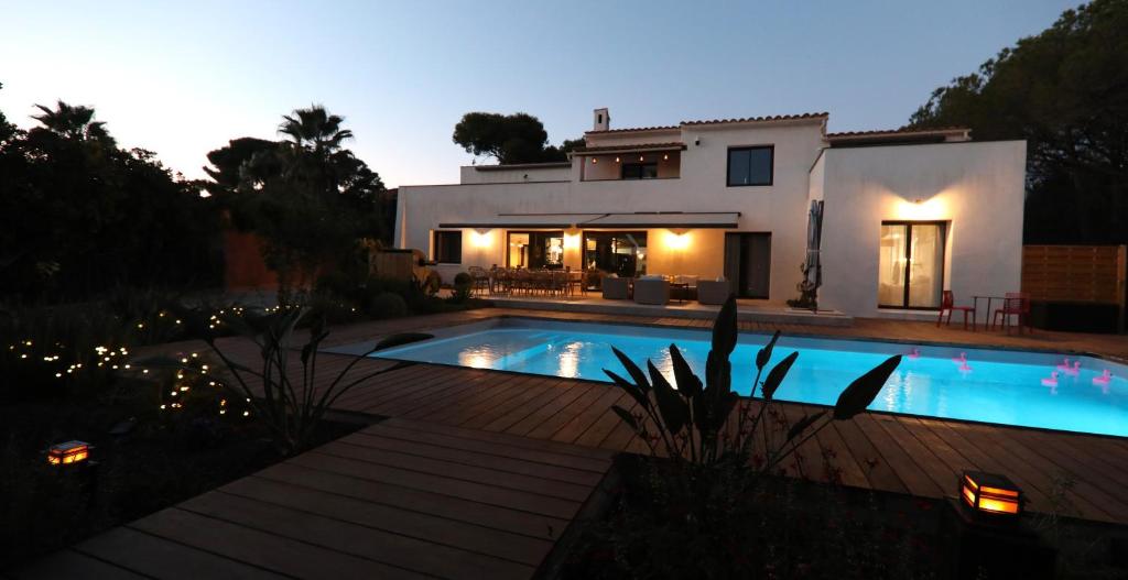 Villa Spa & Piscine chauffée à 5' Plage & Village naturiste - 1