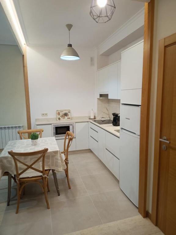 Apartamento primera línea playa d samil - 5