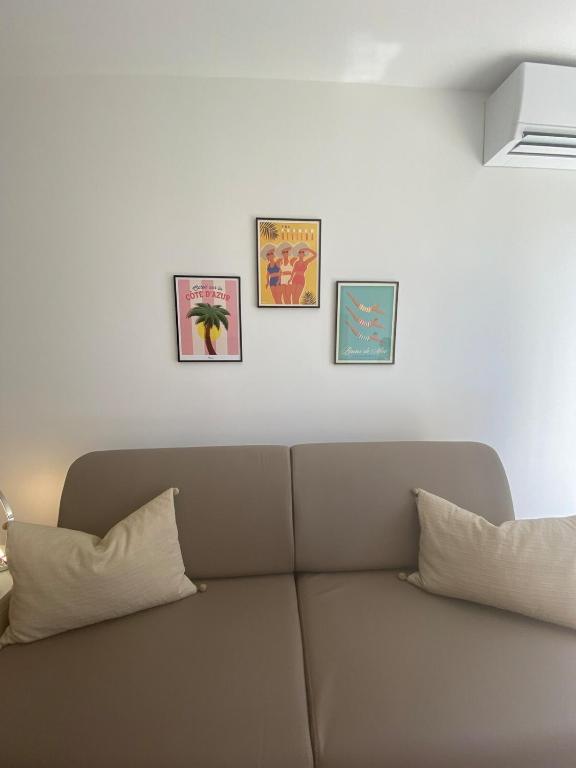 Modern Seaside studio - 2