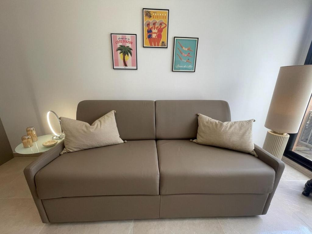 Modern Seaside studio - 3