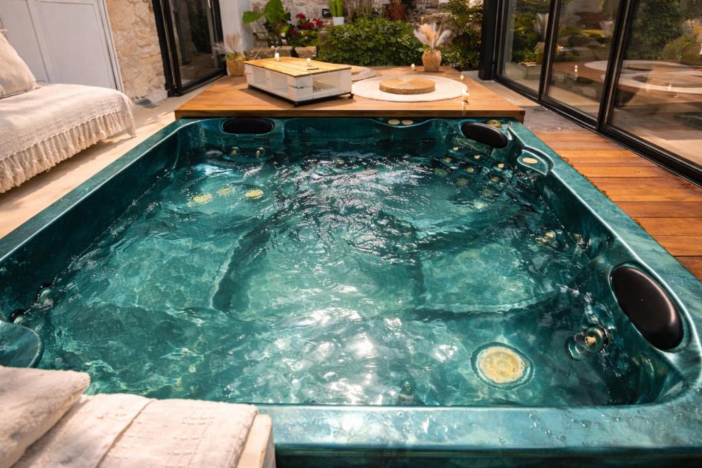 Gite Romantique avec SPA- Rêve de Bali - au Mont Ventoux - 3
