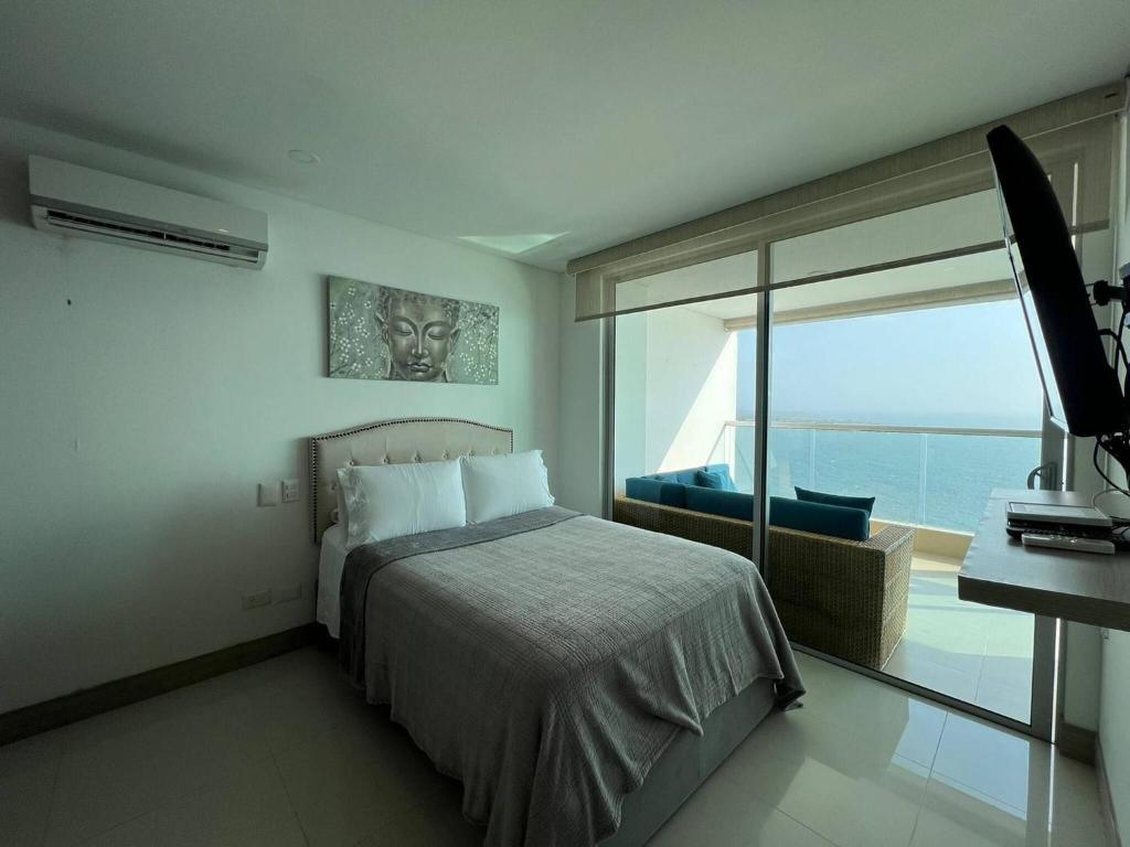 Palmetto Sunset Ocean Front Cartagena Laguito 2903 - 1