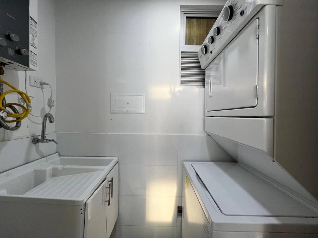 Palmetto Sunset Ocean Front Cartagena Laguito 2904 - 2