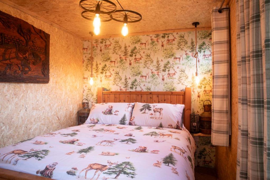 Parrys Horse Box, Exmouth (Converted Horsebox Glamping) photo 2