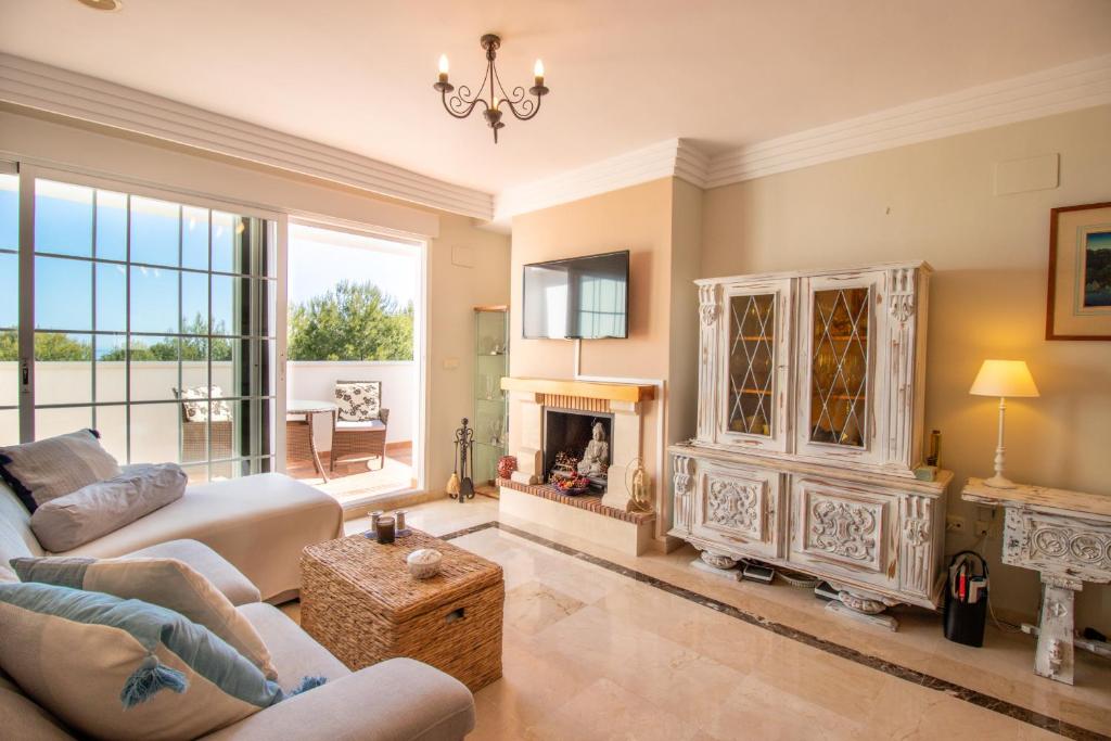 Ático familiar con terraza y bonitas vistas al mar en Marbella - Rio Real 282G - 1