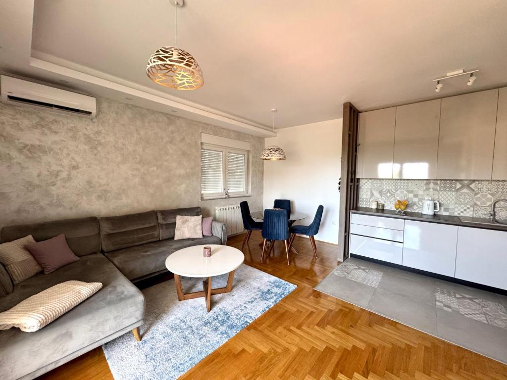 Sunset Apartment - 2