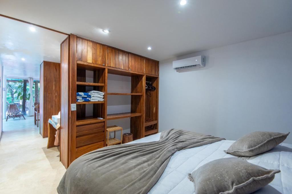 Private Jungle Villa with Full Kitchen & Pool Access - 2