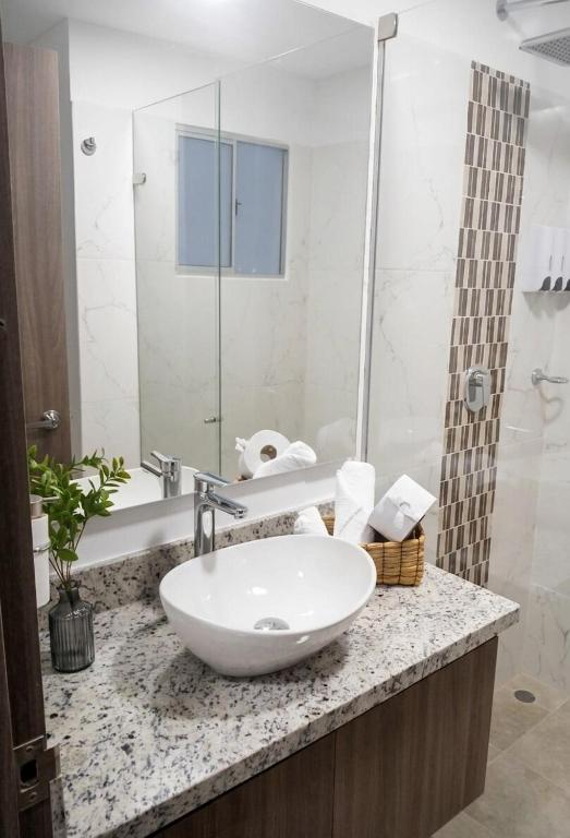 Apartamento moderno en SERENA DEL MAR - 2